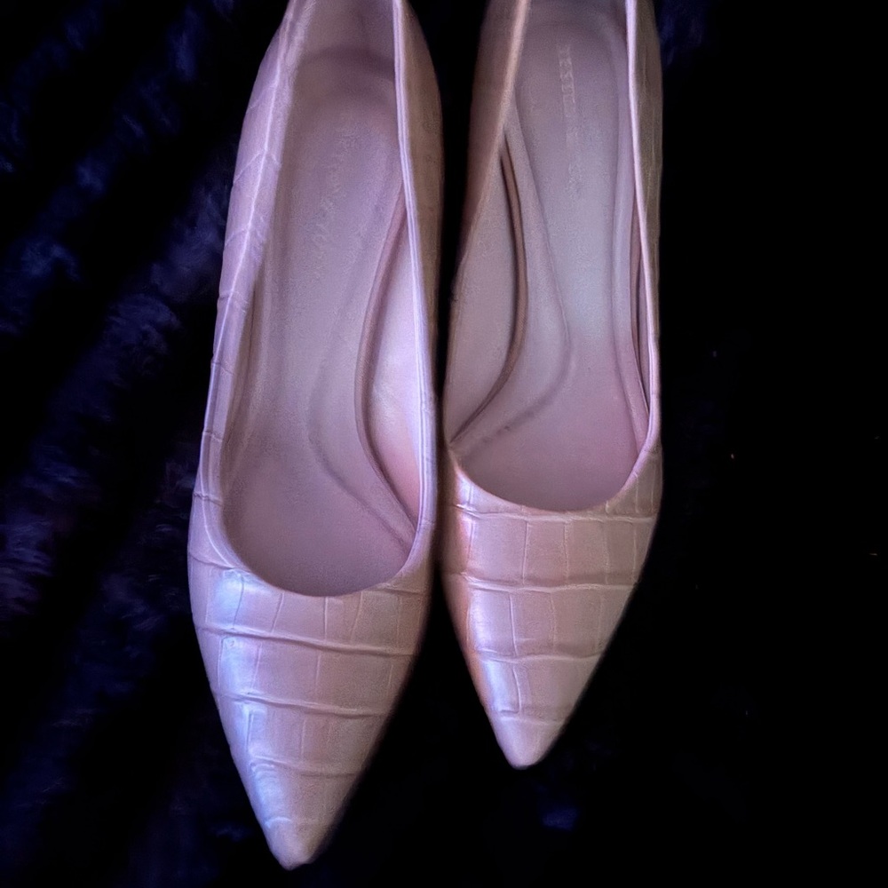 Chic Nude Crocodile-Embossed Women's Heels